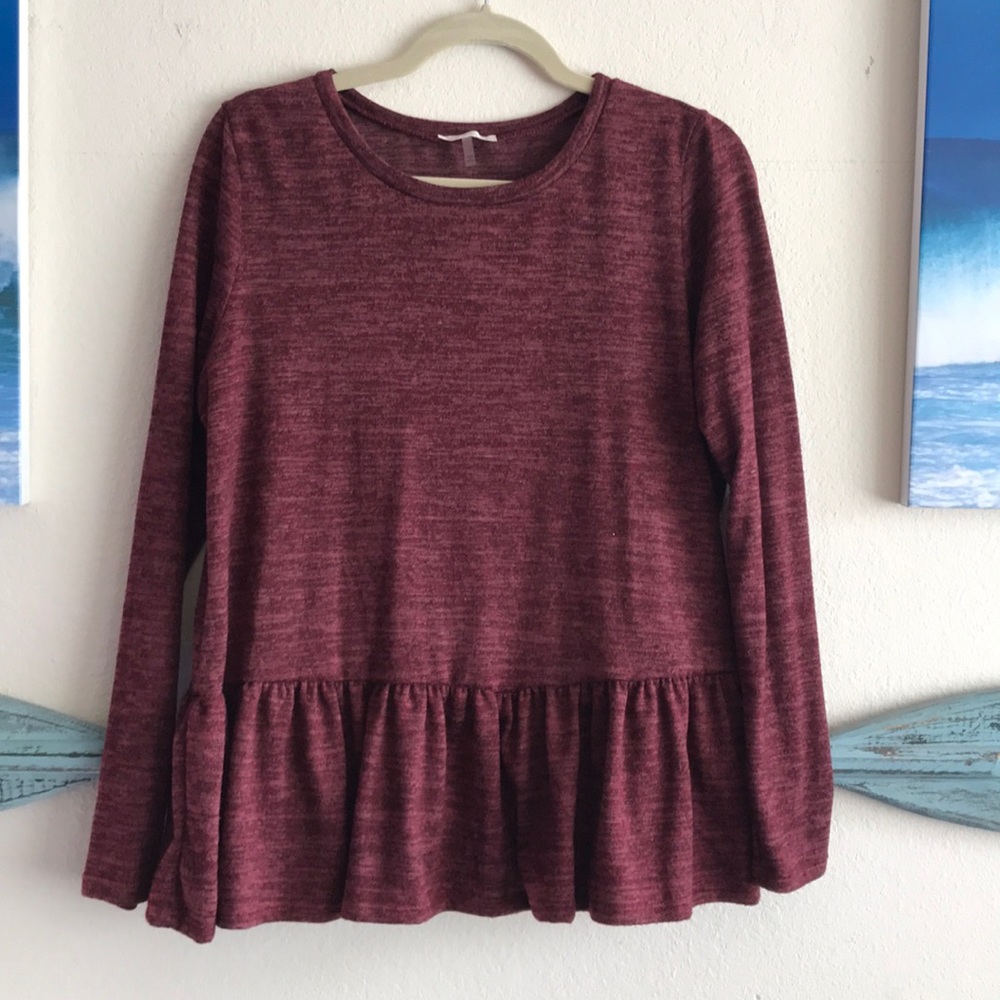 Beautiful cranberry light knit top